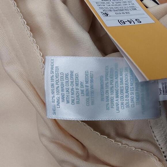 Women's Modern Medium Coverage One Piece Swimsuit | Kona Sol | Small (4-6) - Picture 8 of 10